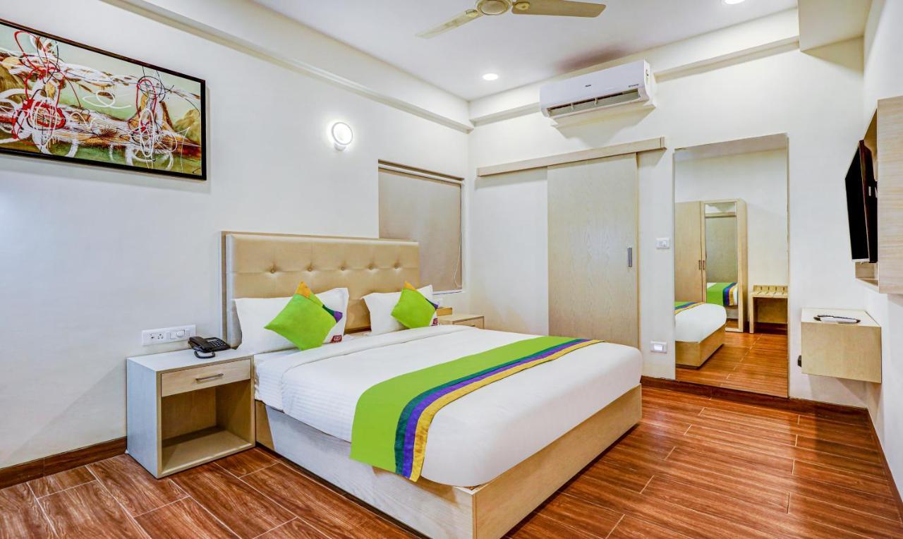 Treebo Galaxy Suites Mathikere Bengalúr Exteriér fotografie