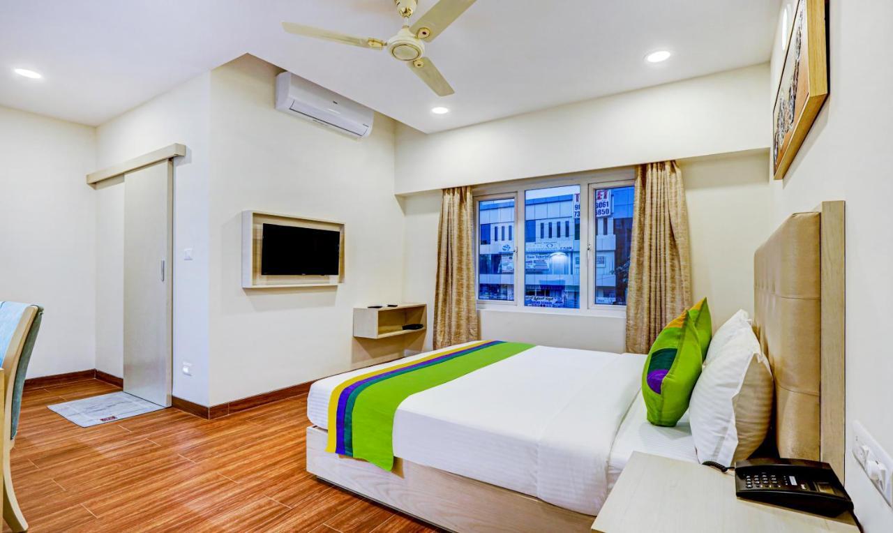 Treebo Galaxy Suites Mathikere Bengalúr Exteriér fotografie